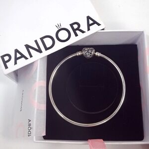 Pandora Celestial Heart Galaxy Bangle Bracelet silver tone moon stars